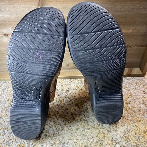 Clarks sling back small wedge sandals - Picture 8 of 9